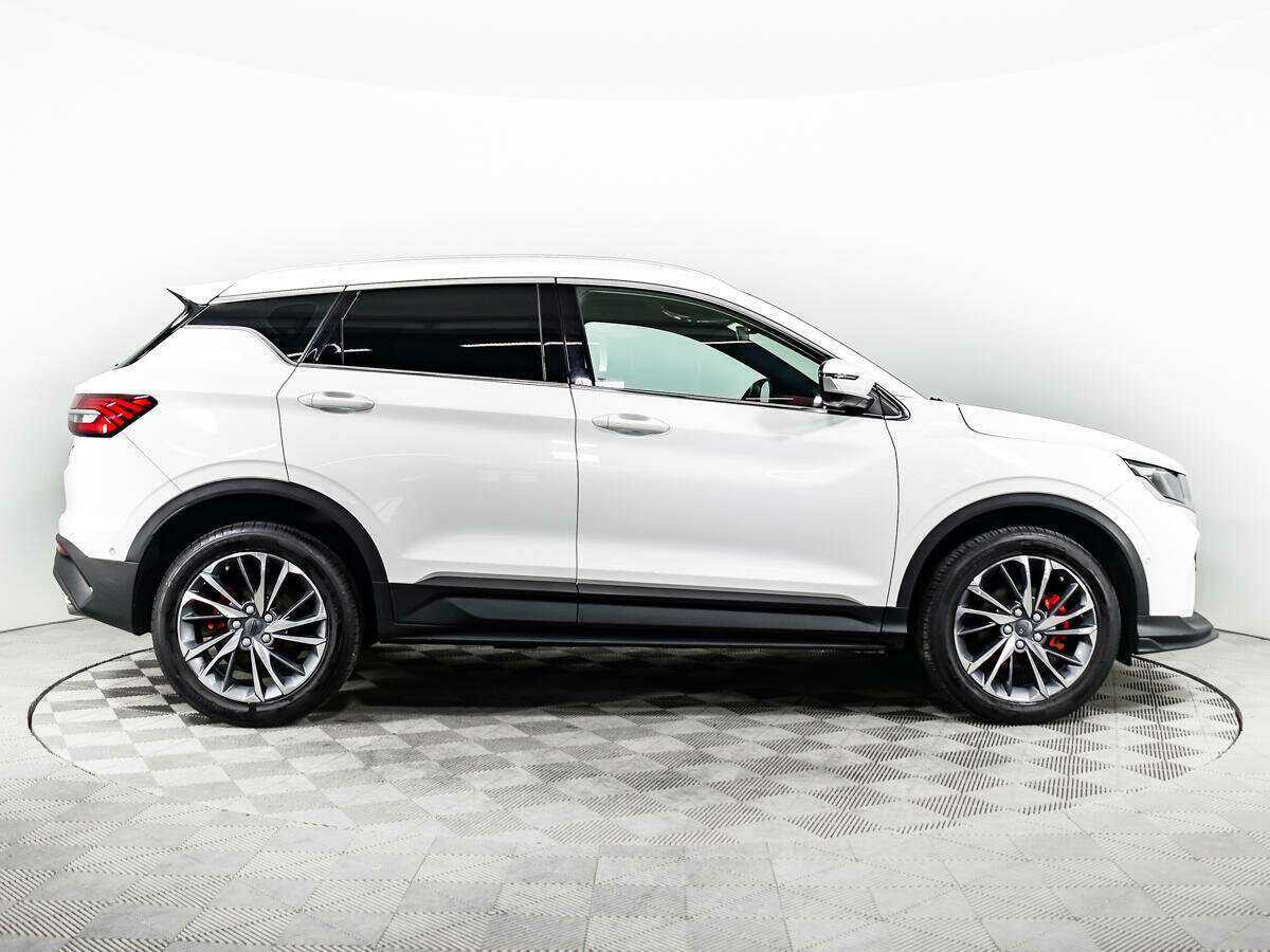 Geely Coolray 2022 года с пробегом. Фото: #3