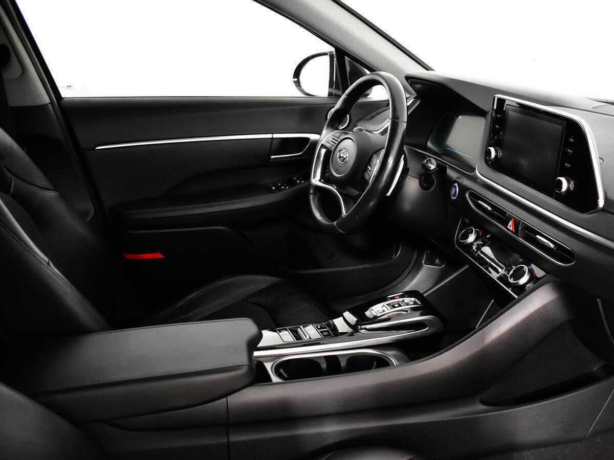 Hyundai Sonata 2020 года с пробегом. Фото: #4