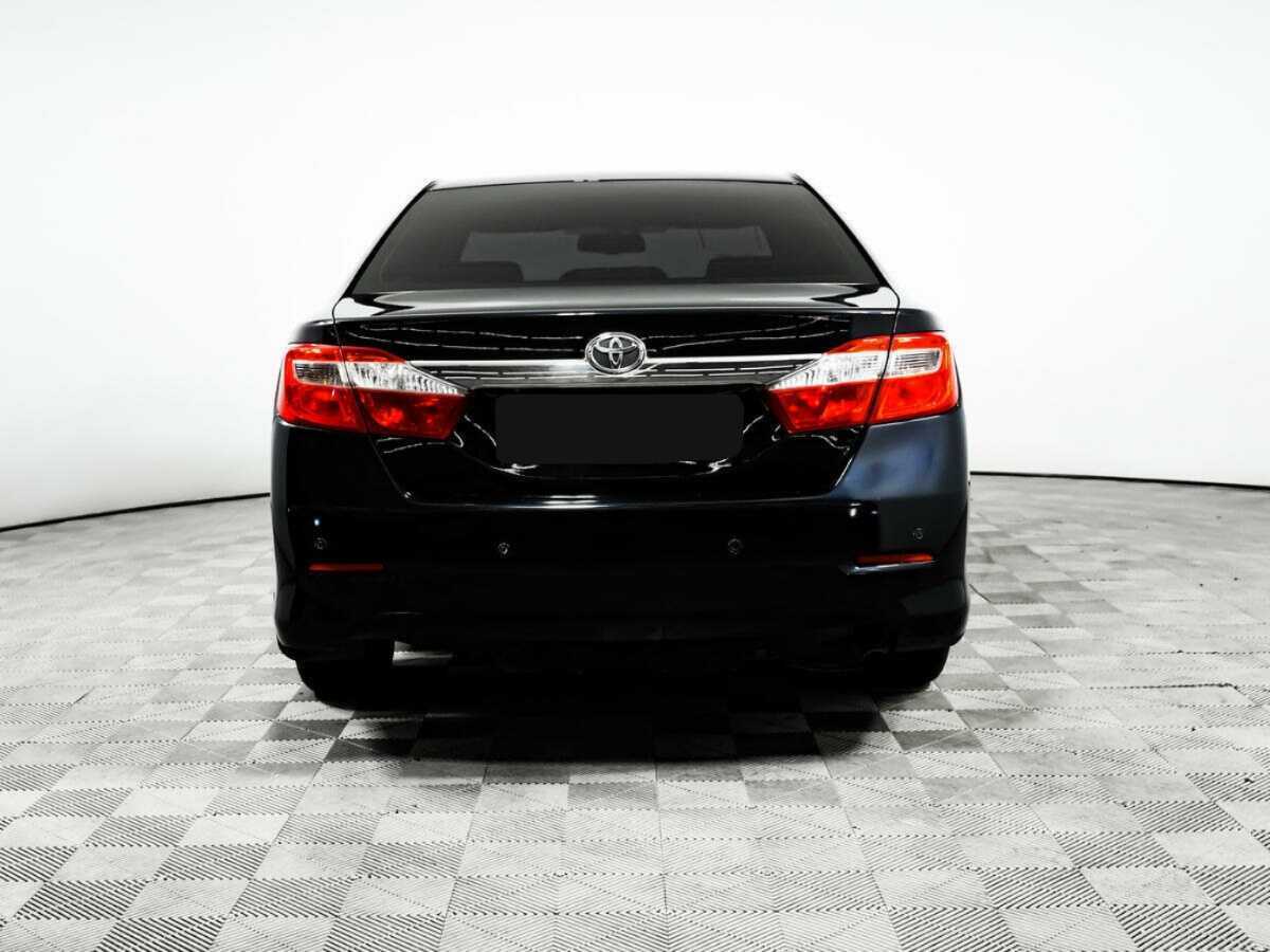 Toyota Camry 2013 года с пробегом. Фото: #5