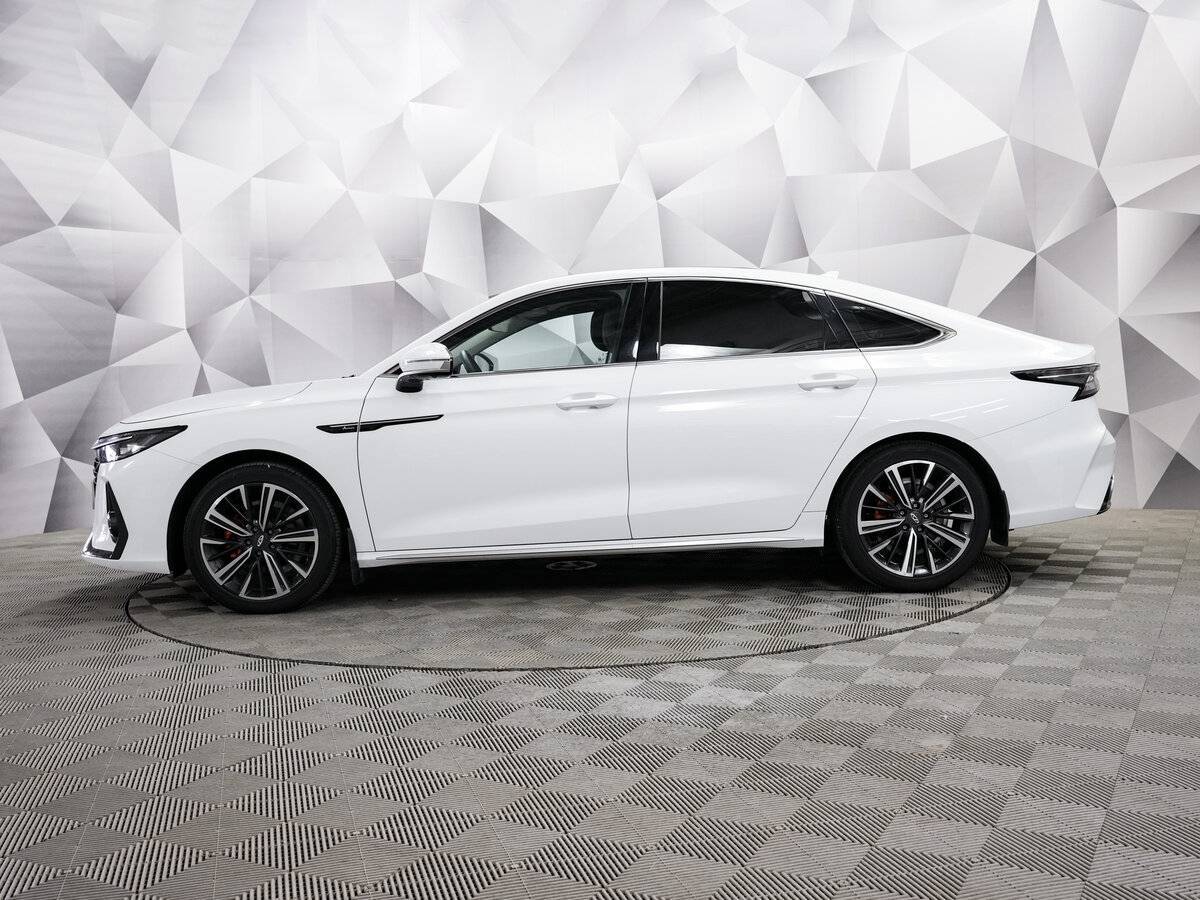 Chery Arrizo 8 2023 года с пробегом. Фото: #1