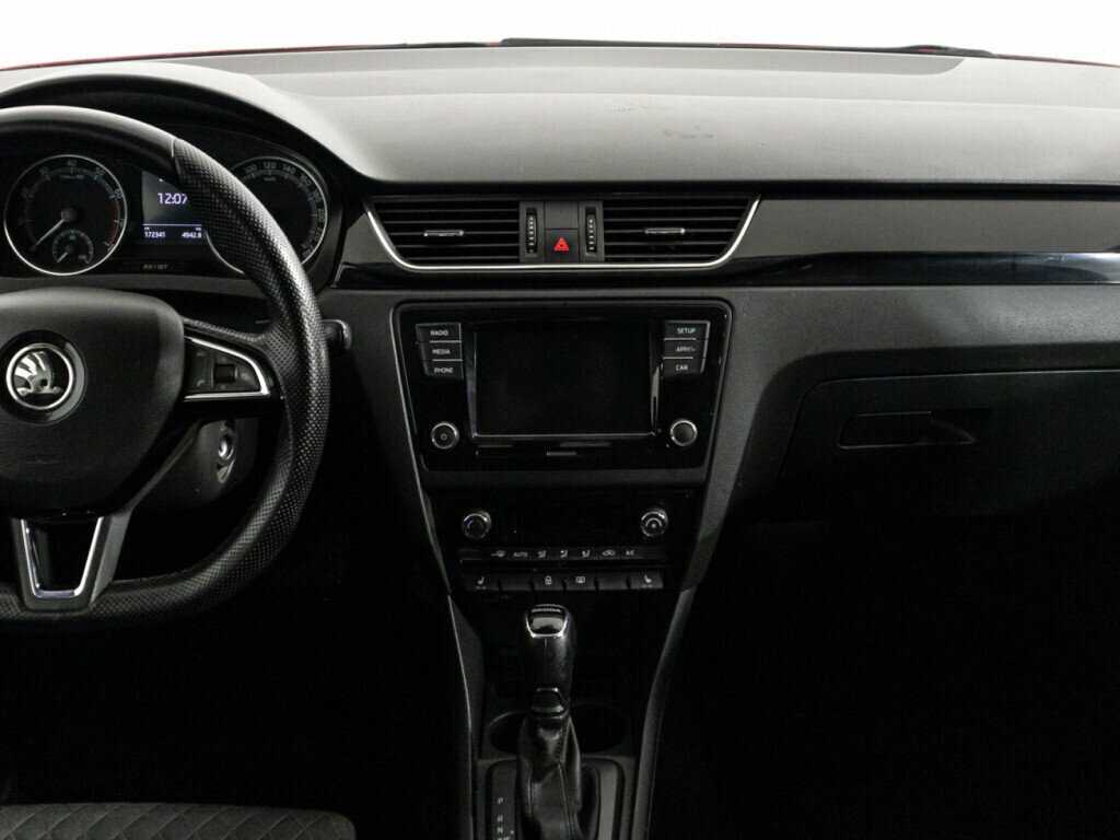 Skoda Rapid 2018 года с пробегом. Фото: #13