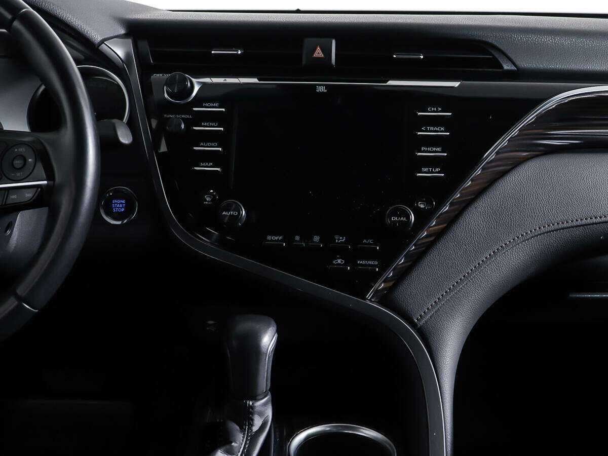 Toyota Camry 2019 года с пробегом. Фото: #11