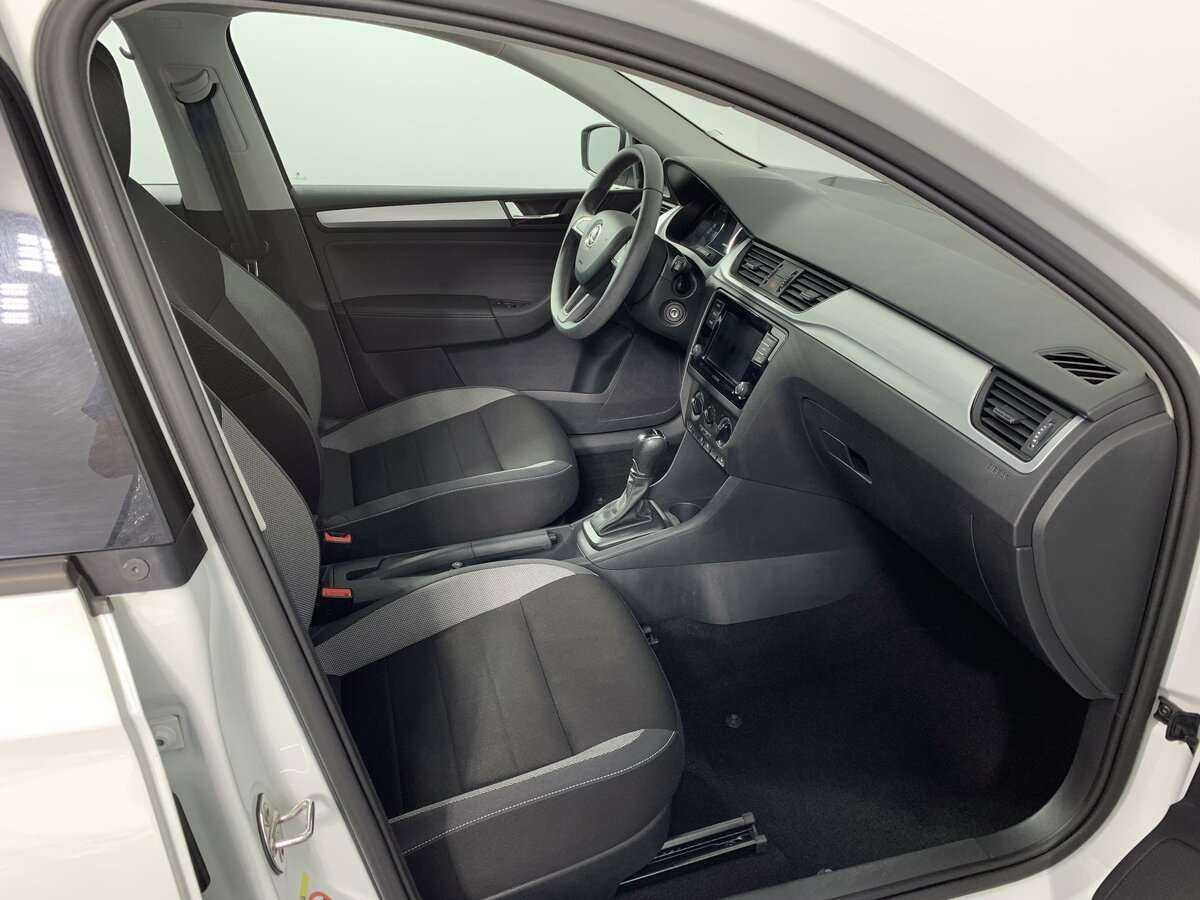 Skoda Rapid 2019 года с пробегом. Фото: #13