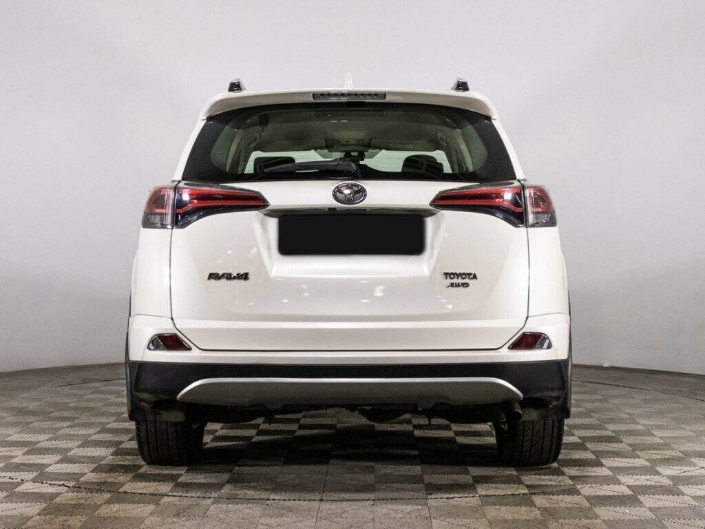 Toyota RAV4 2016 года с пробегом. Фото: #4