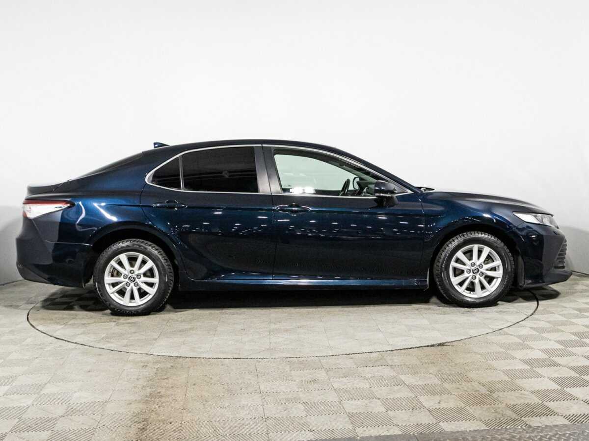 Toyota Camry 2020 года с пробегом. Фото: #3