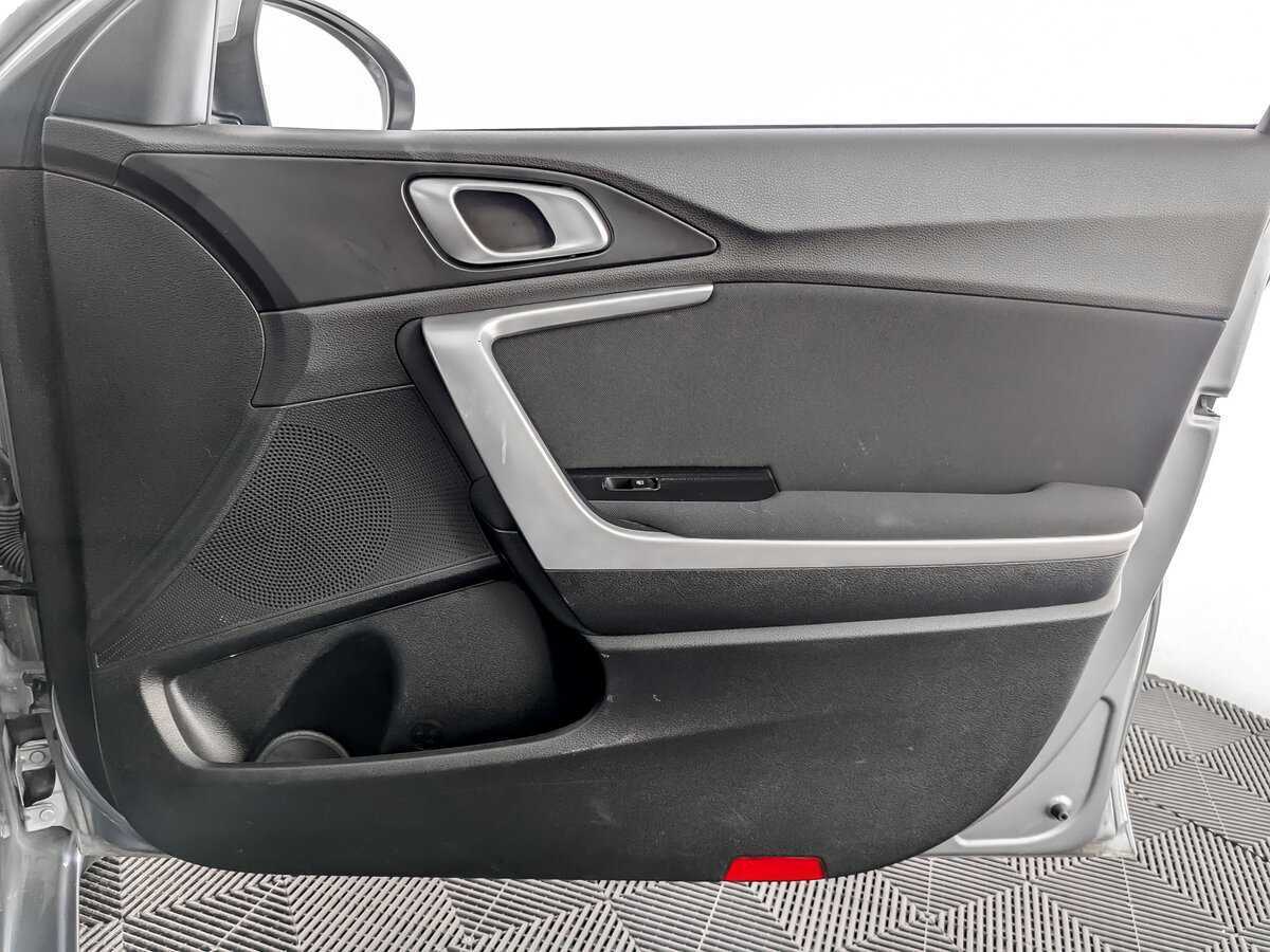 Kia Ceed 2021 года с пробегом. Фото: #19