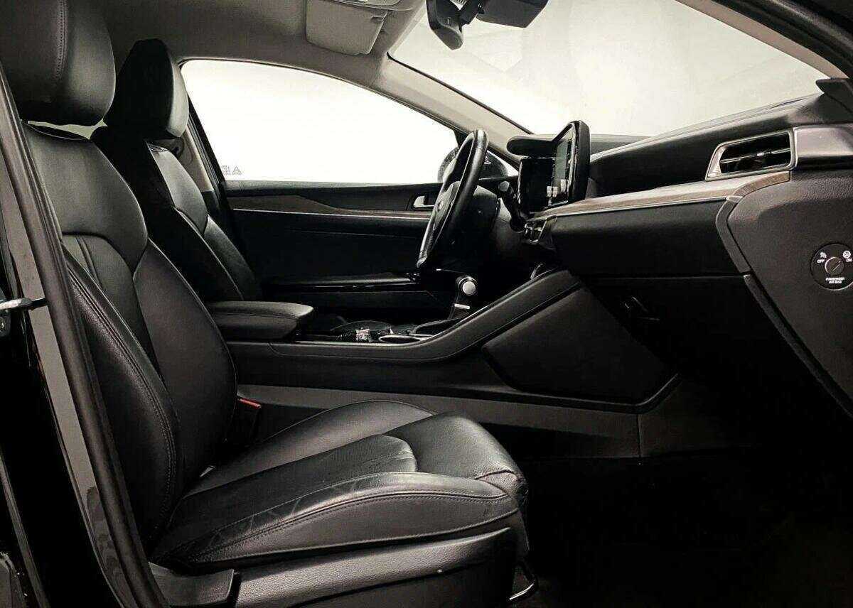 Kia K5 2021 года с пробегом. Фото: #8