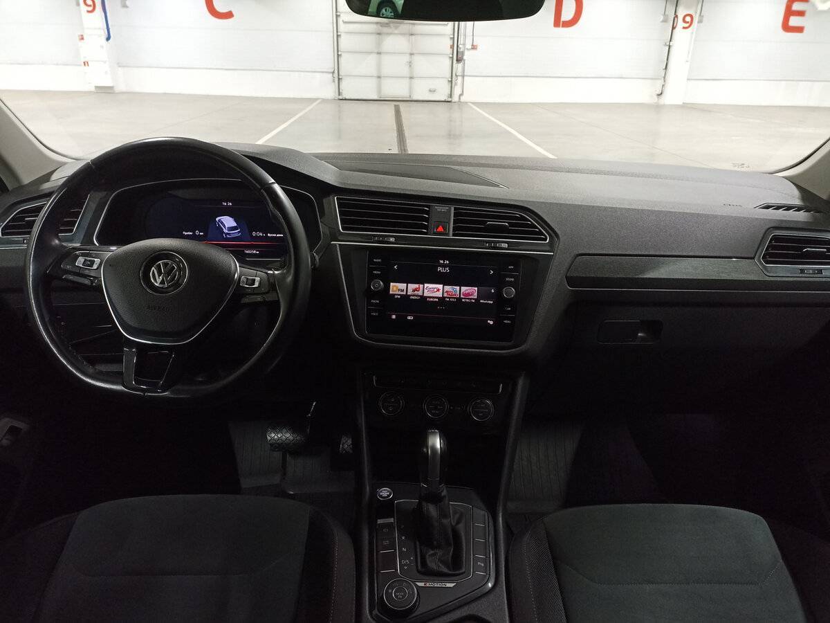 Volkswagen Tiguan 2018 года с пробегом. Фото: #13