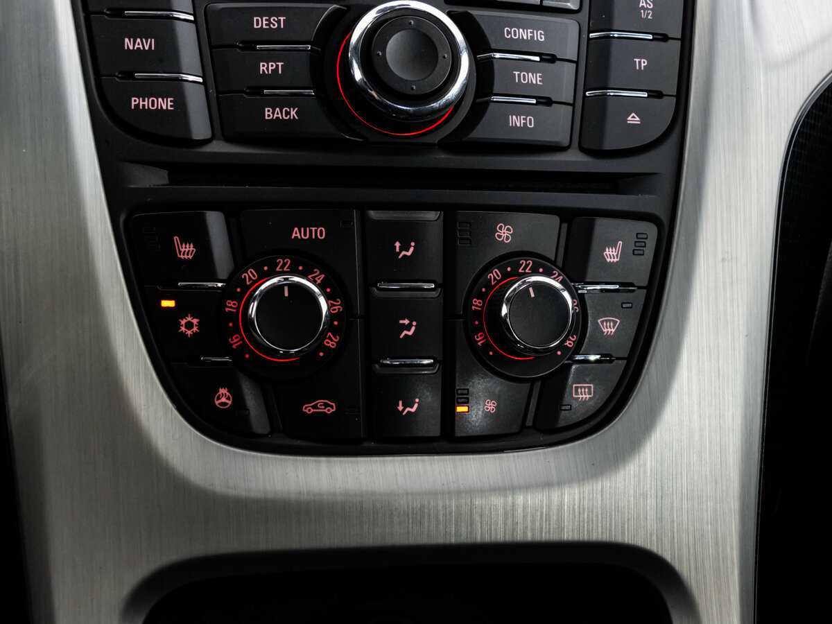 Opel Astra 2012 года с пробегом. Фото: #16