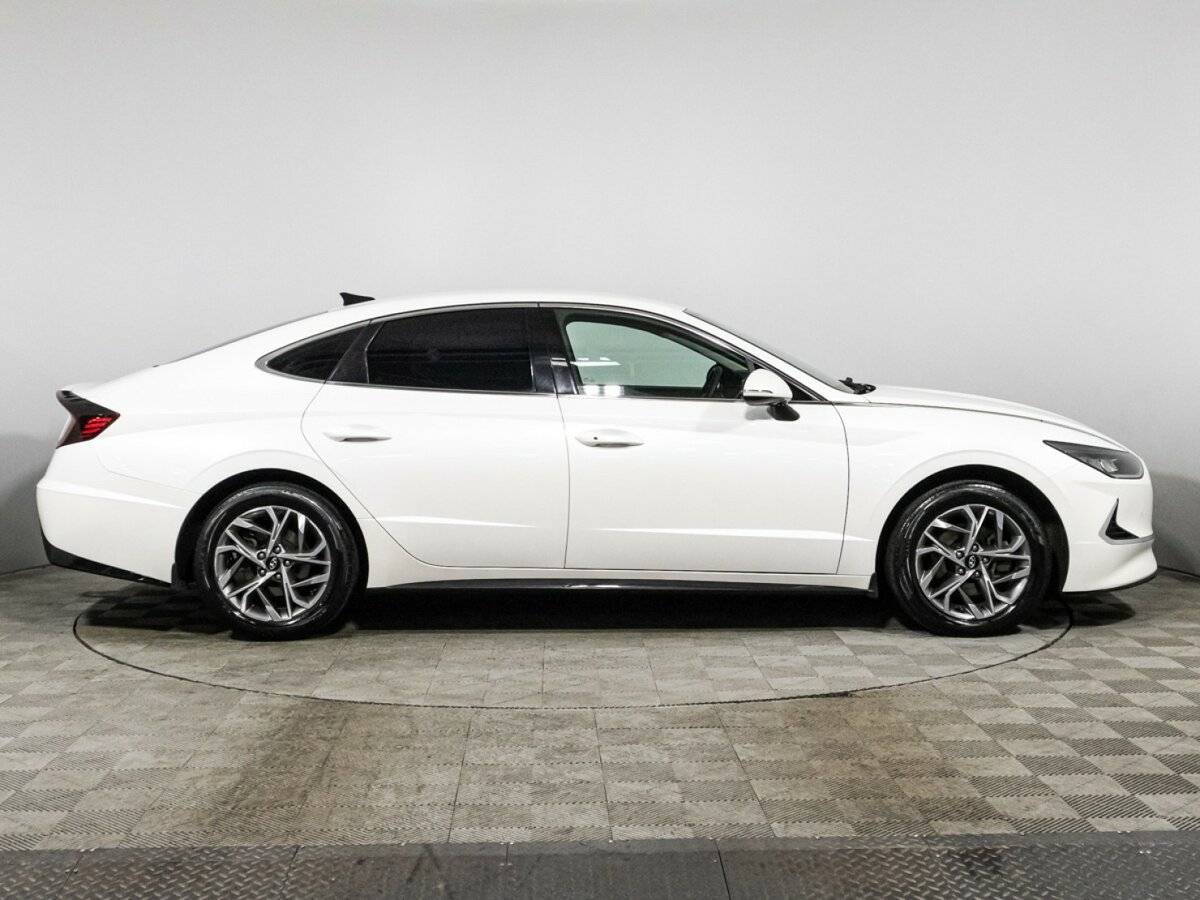 Hyundai Sonata 2021 года с пробегом. Фото: #3