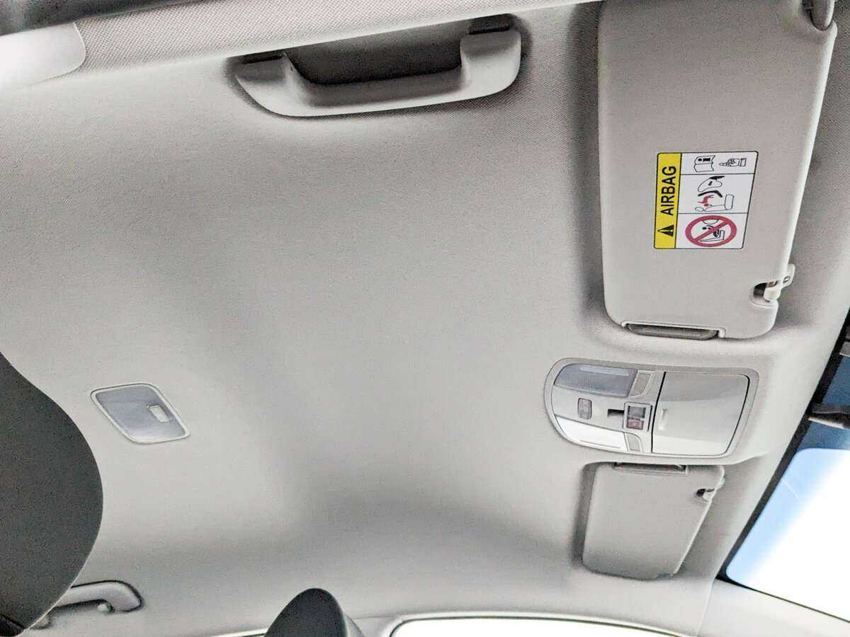 Hyundai Elantra 2020 года с пробегом. Фото: #16