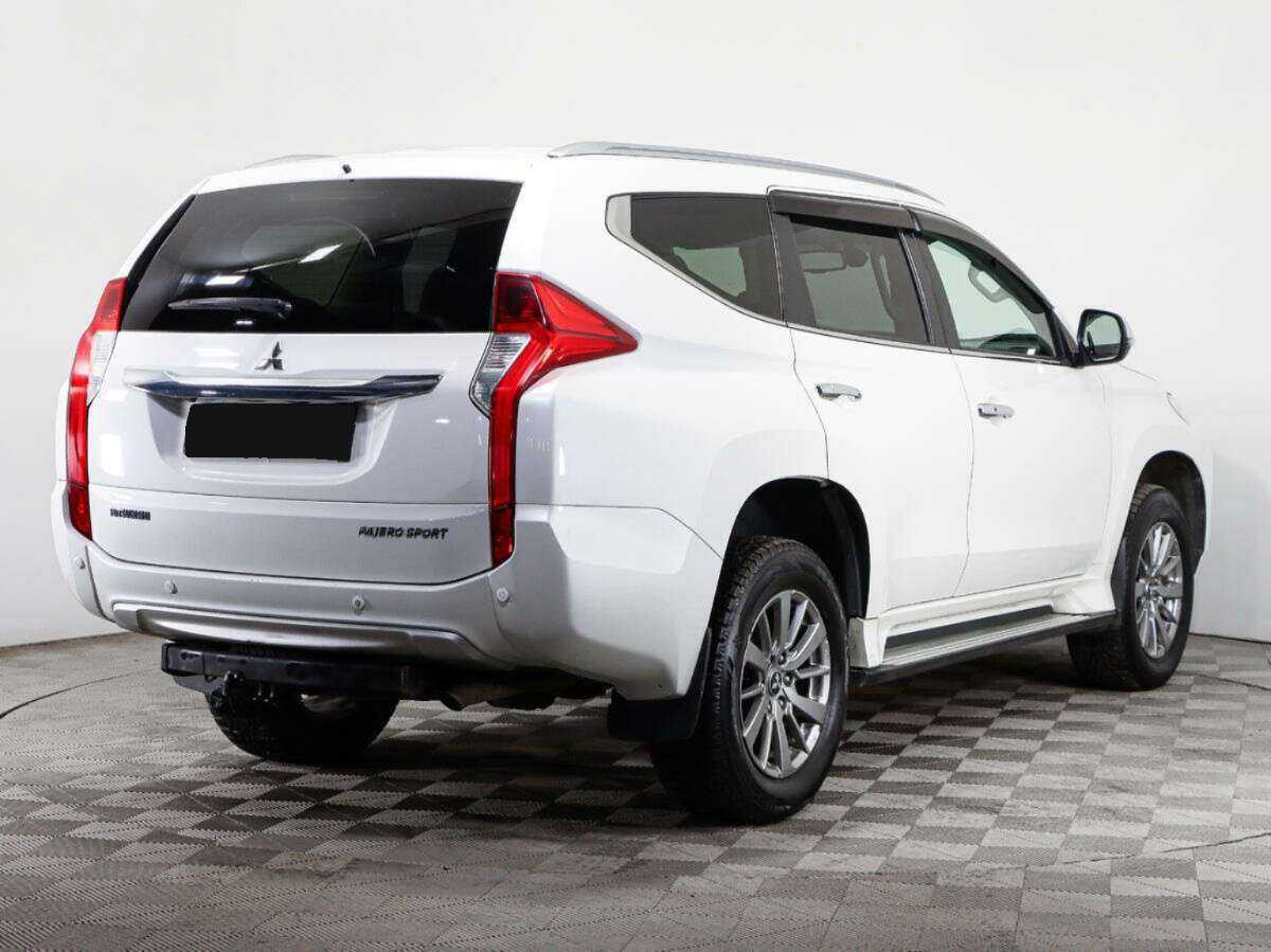 Mitsubishi Pajero Sport 2019 года с пробегом. Фото: #3