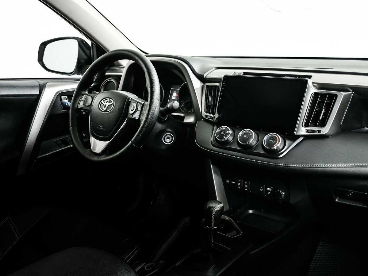 Toyota RAV4 2017 года с пробегом. Фото: #7