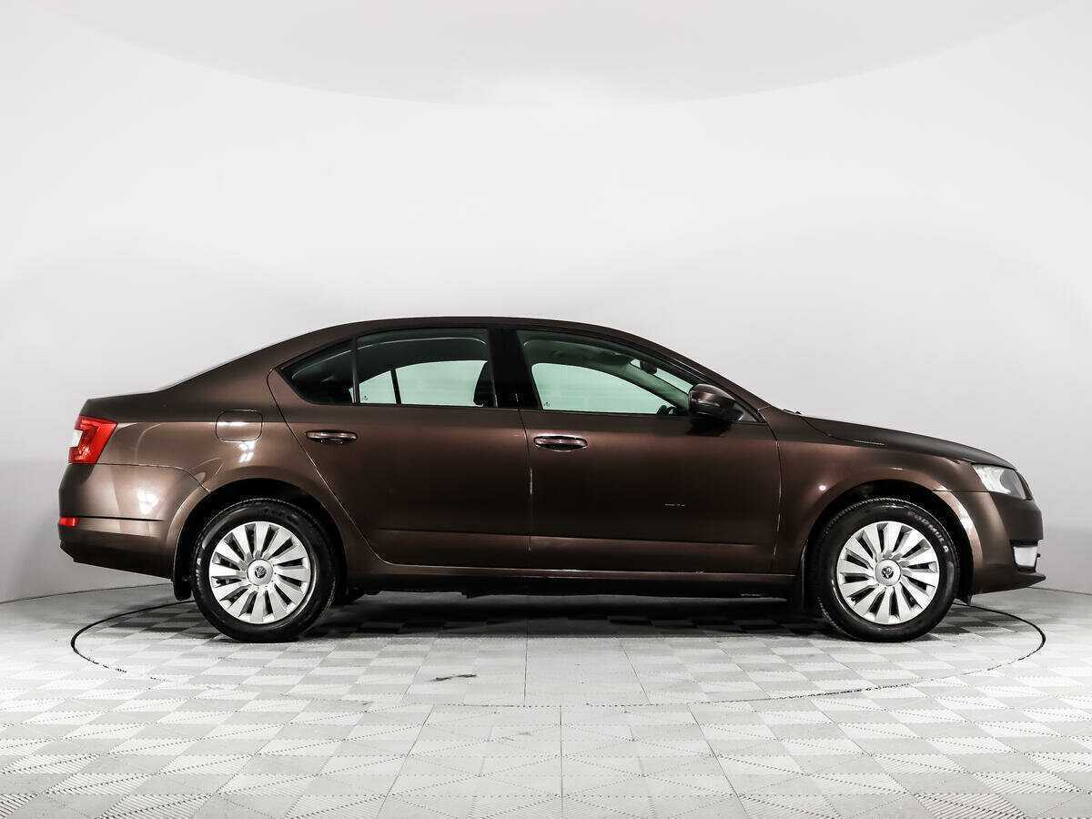 Skoda Octavia 2016 года с пробегом. Фото: #3