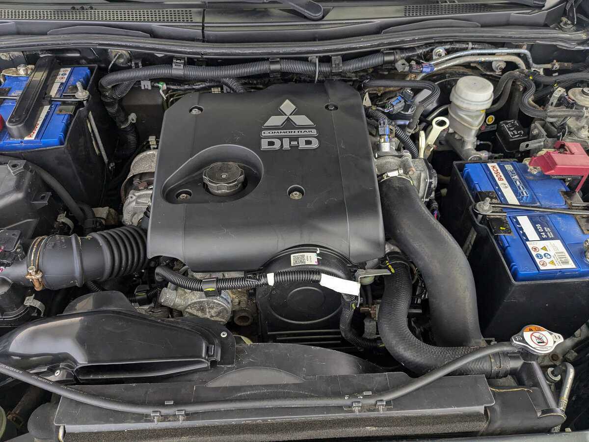 Mitsubishi Pajero Sport 2013 года с пробегом. Фото: #8