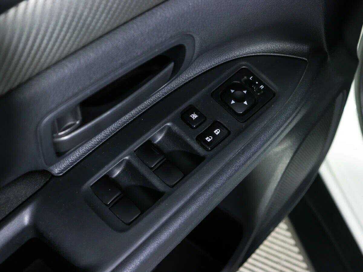 Mitsubishi Outlander 2012 года с пробегом. Фото: #12