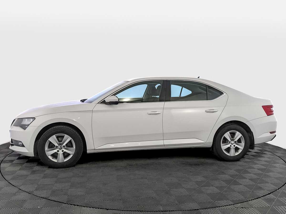 Skoda Superb 2017 года с пробегом. Фото: #7