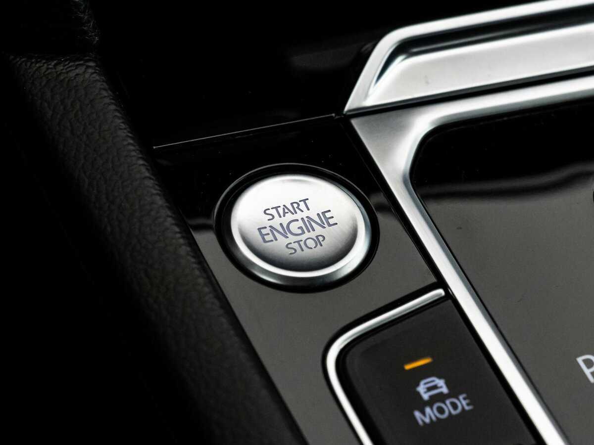 Volkswagen Passat 2018 года с пробегом. Фото: #13