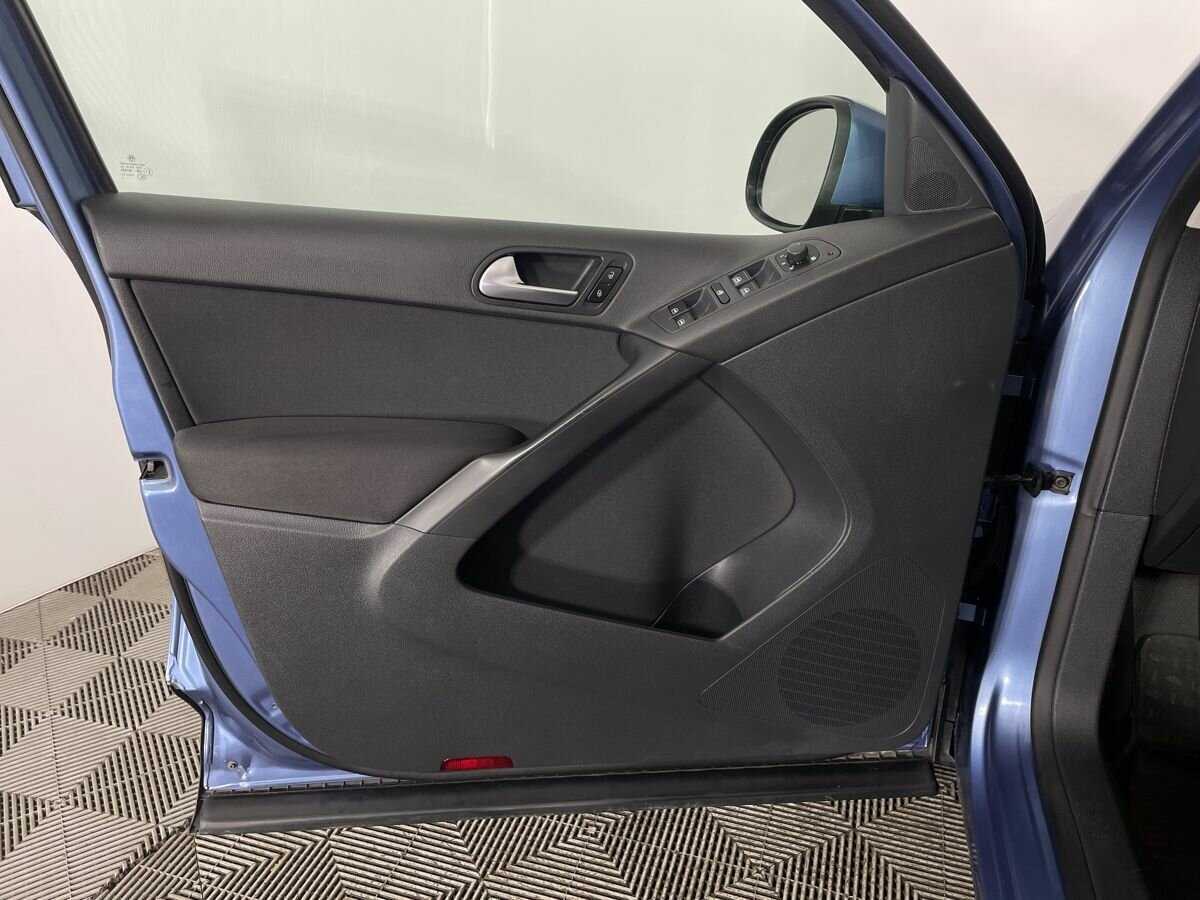 Volkswagen Tiguan 2012 года с пробегом. Фото: #7