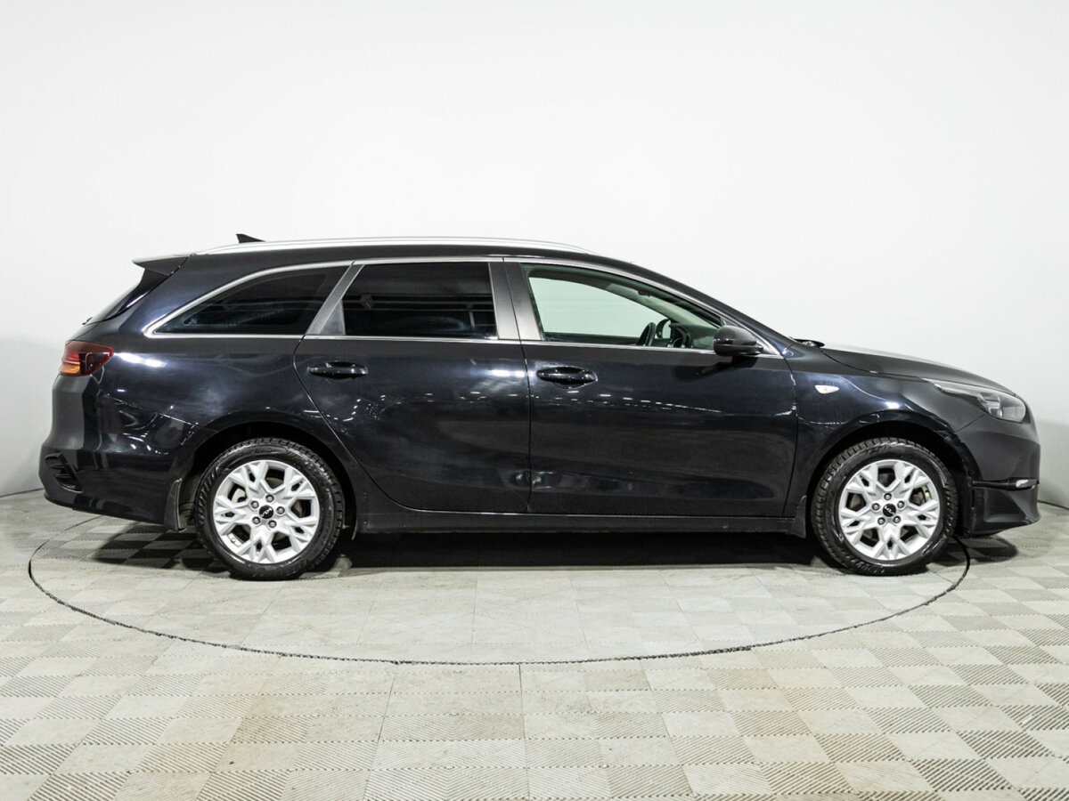 Kia Ceed 2022 года с пробегом. Фото: #3