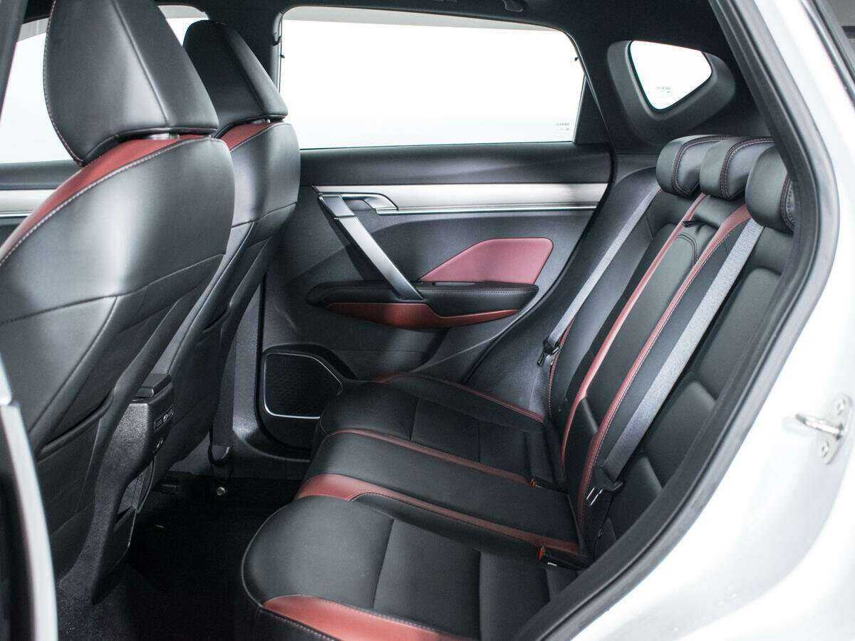 Geely Coolray 2021 года с пробегом. Фото: #8