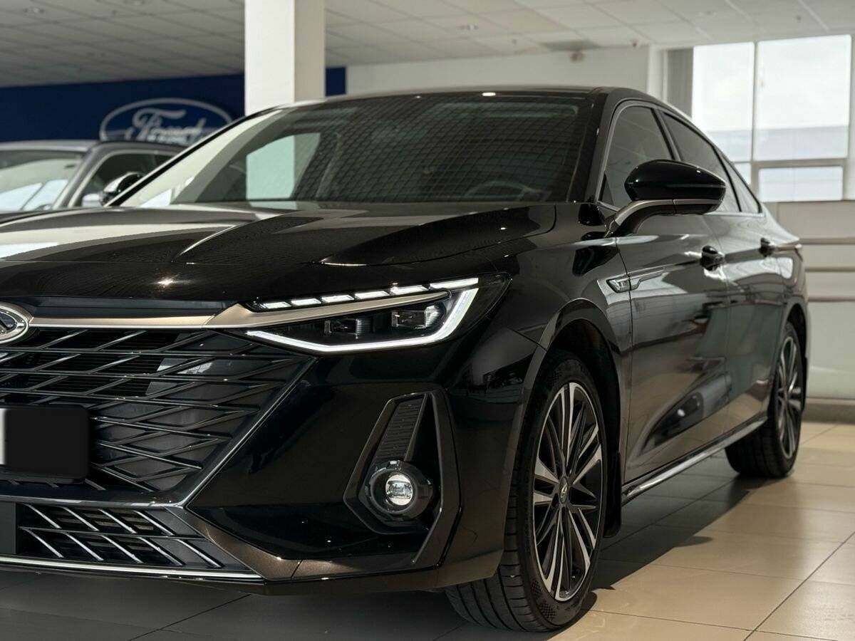 Chery Arrizo 8 2024 года с пробегом. Фото: #4