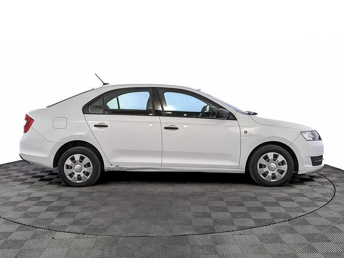 Skoda Rapid 2017 года с пробегом. Фото: #3