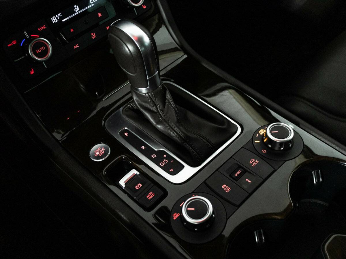 Volkswagen Touareg 2014 года с пробегом. Фото: #17