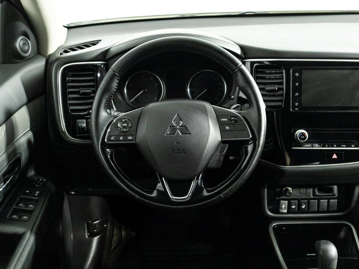 Mitsubishi Outlander 2020 года с пробегом. Фото: #20