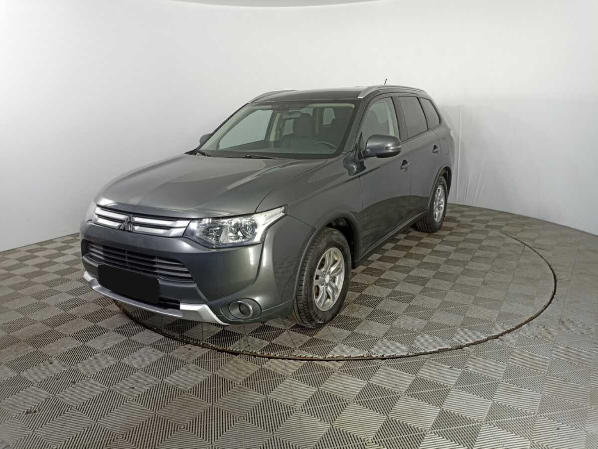 Mitsubishi Outlander 2014 года с пробегом. Фото: #0
