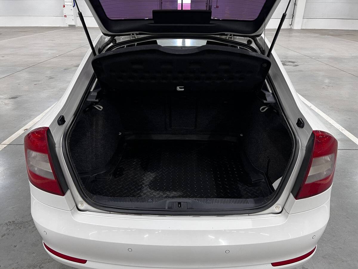 Skoda Octavia 2012 года с пробегом. Фото: #9