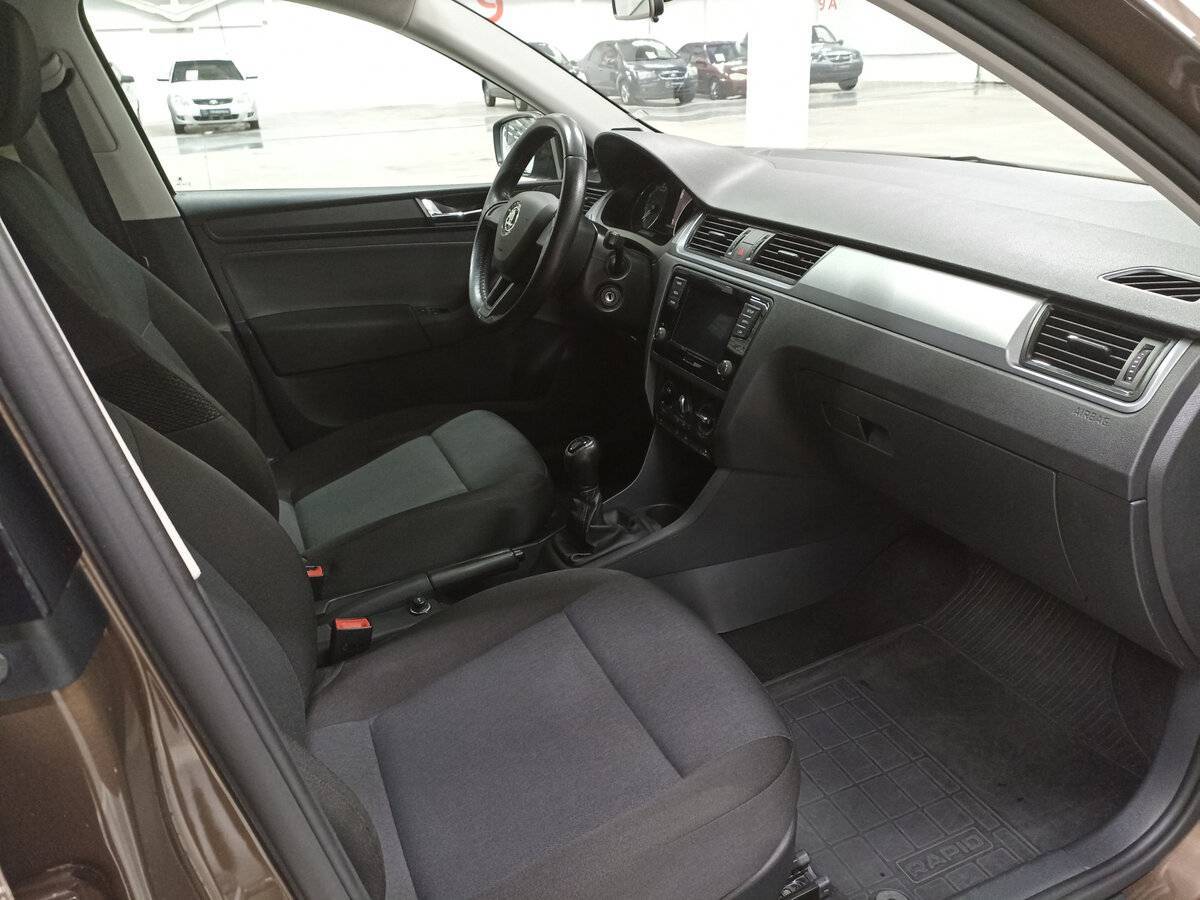 Skoda Rapid 2019 года с пробегом. Фото: #10
