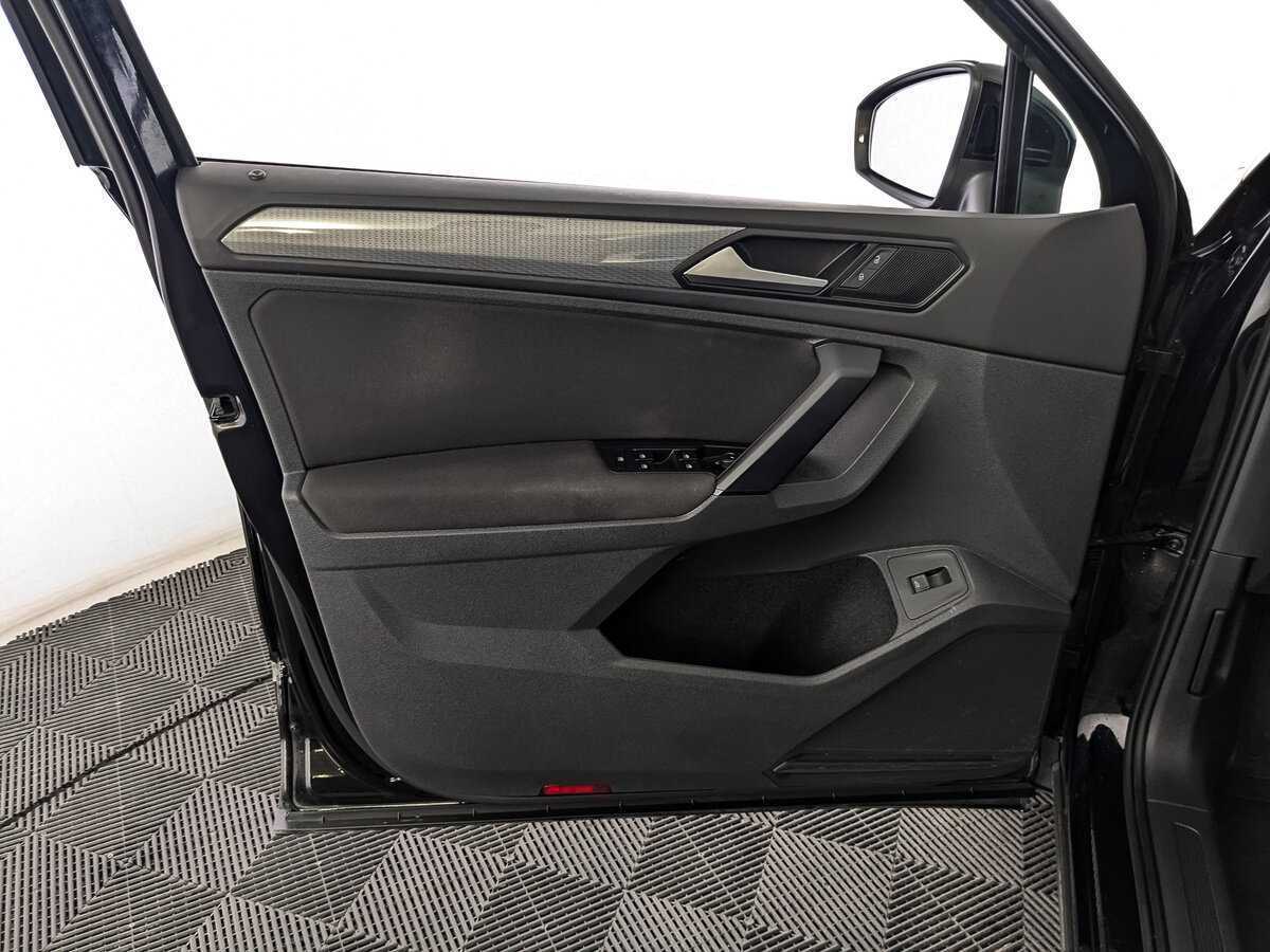 Volkswagen Tiguan 2021 года с пробегом. Фото: #12