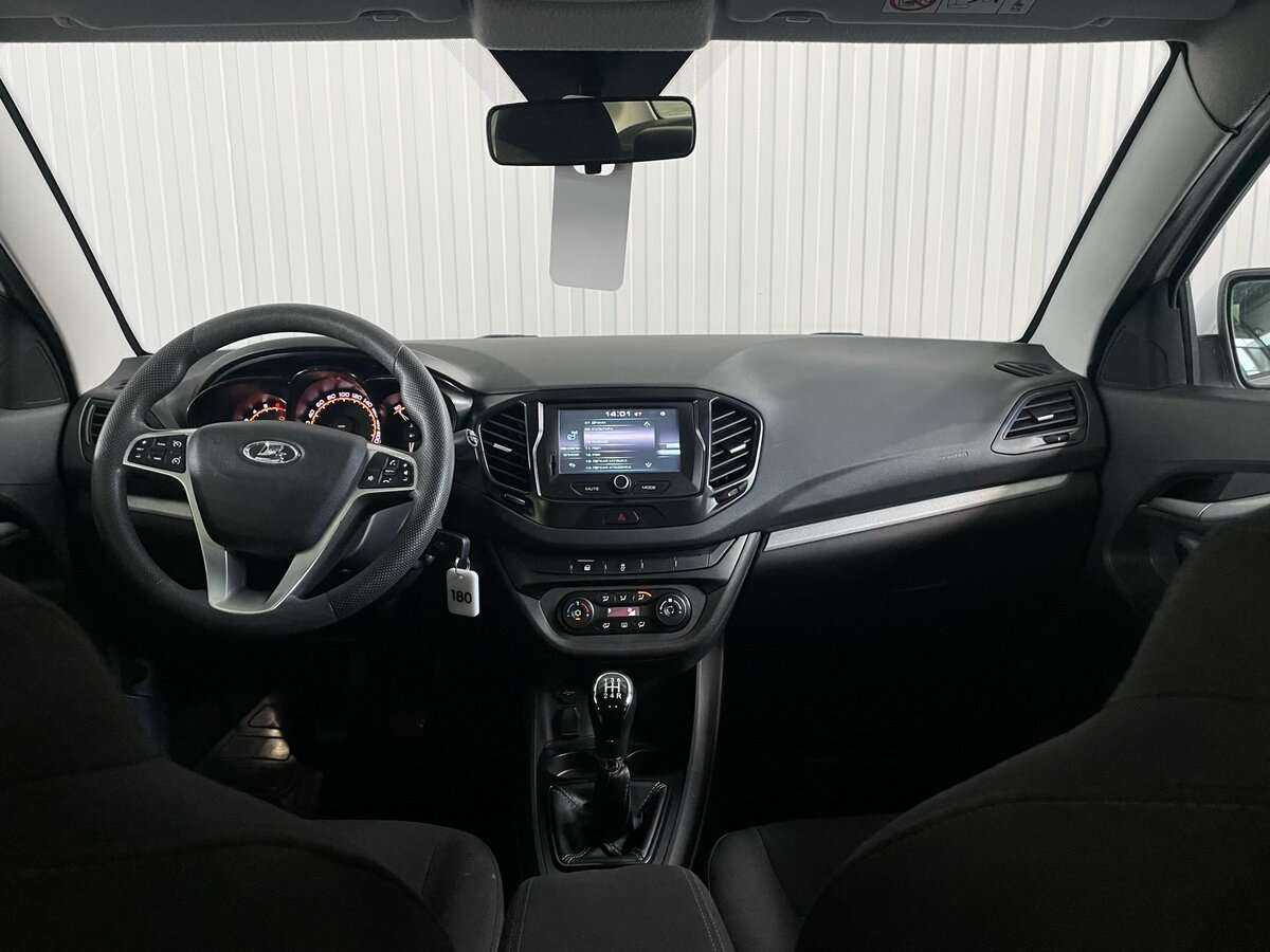 Lada (ВАЗ) Vesta 2019 года с пробегом. Фото: #8