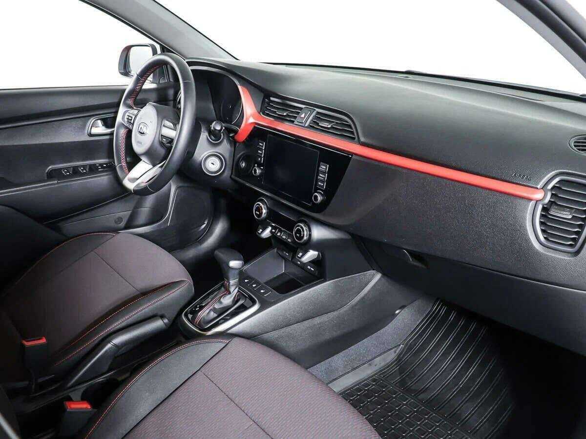 Kia Rio 2021 года с пробегом. Фото: #5