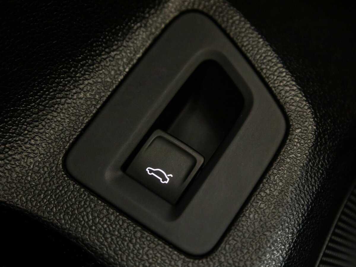 Volkswagen Passat 2018 года с пробегом. Фото: #18