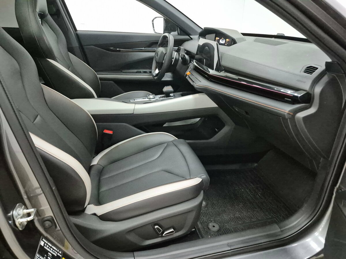 Changan UNI-V 2024 года с пробегом. Фото: #12