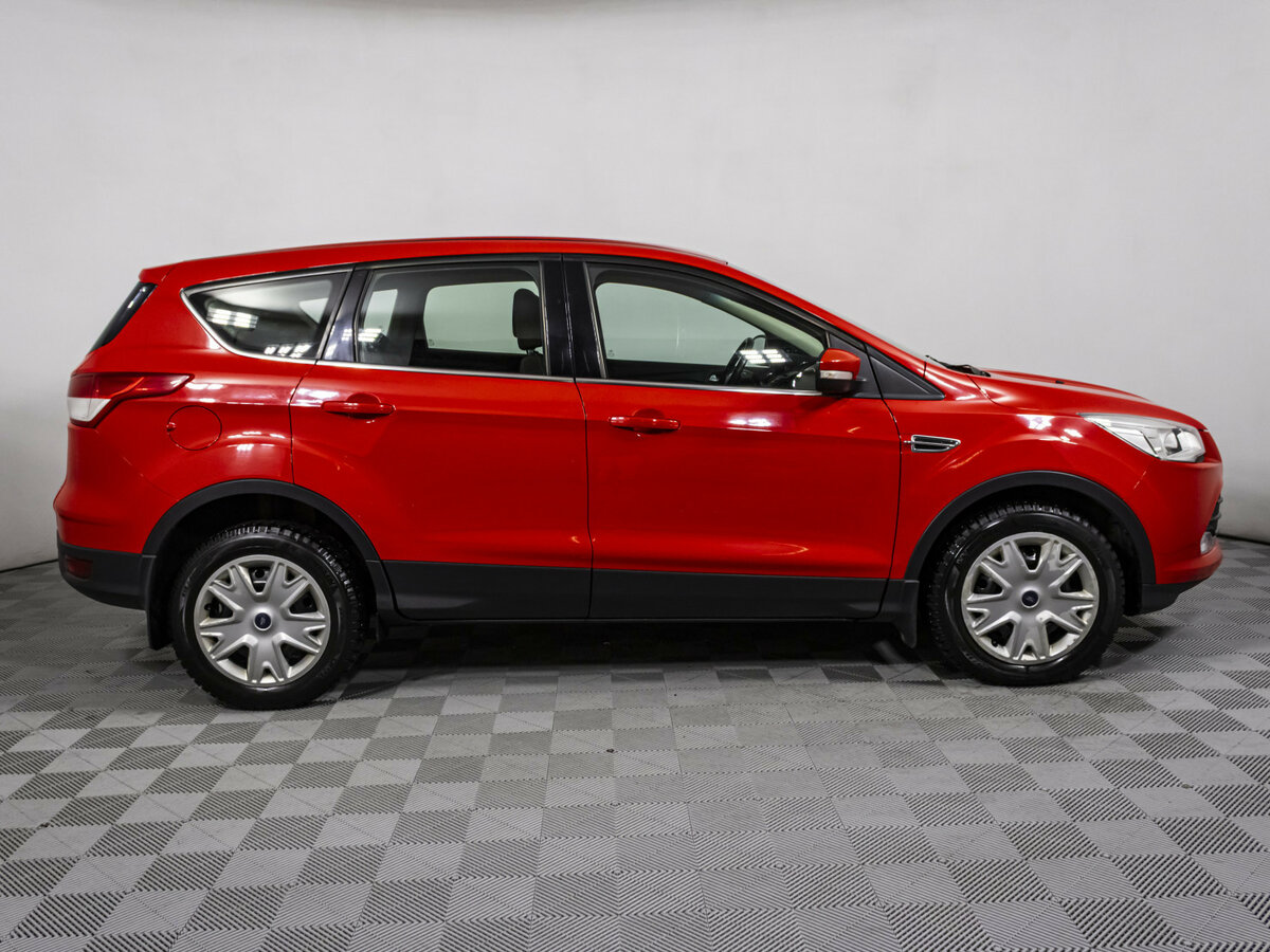 Ford Kuga 2015 года с пробегом. Фото: #3