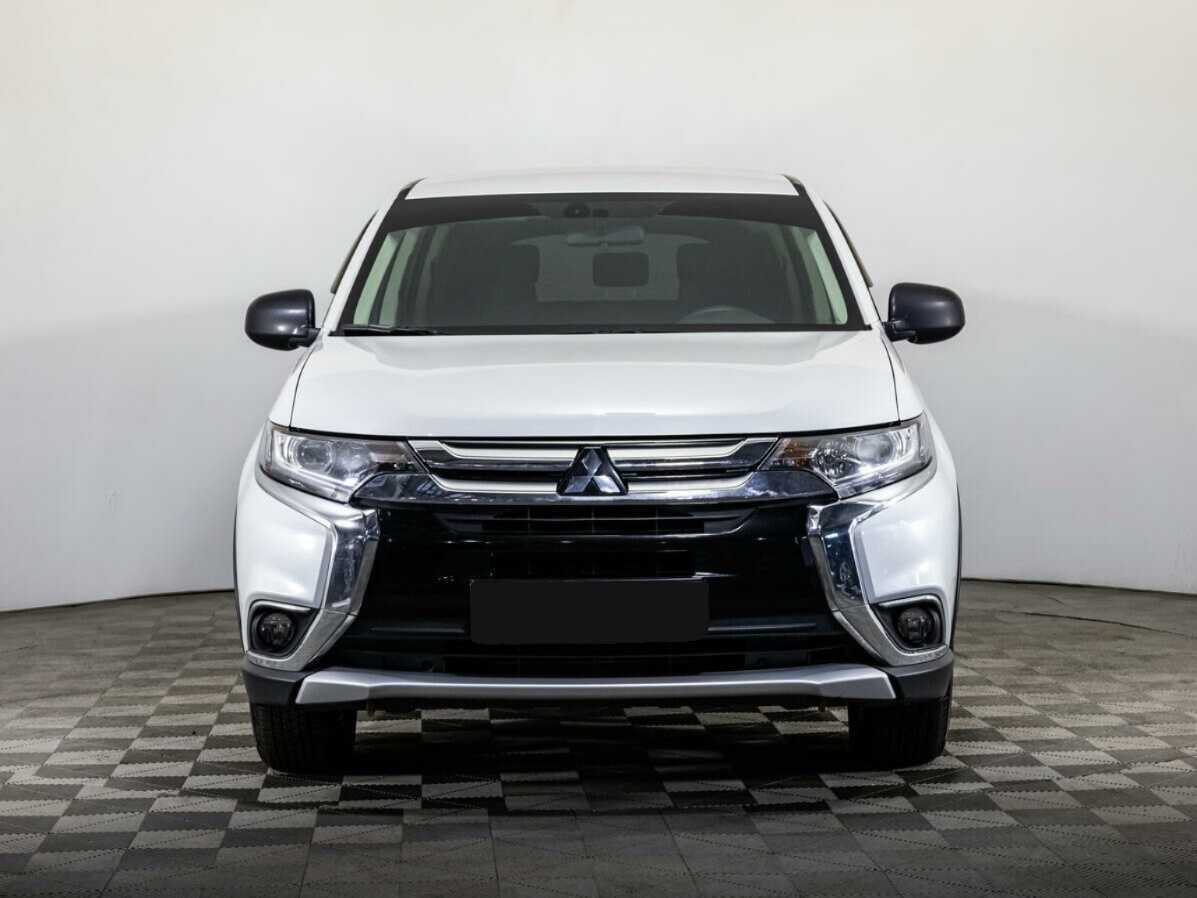 Mitsubishi Outlander 2018 года с пробегом. Фото: #1