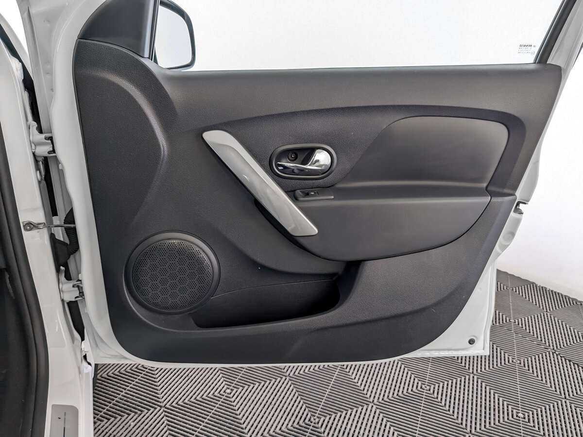 Renault Logan 2017 года с пробегом. Фото: #19