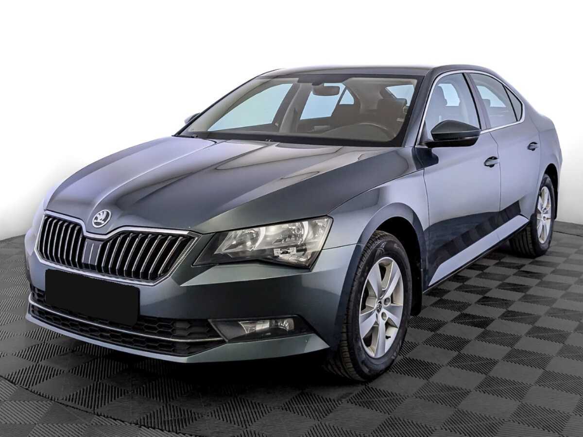 Skoda Superb 2019 года с пробегом. Посмотреть фото