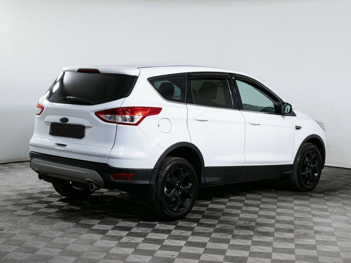 Ford Kuga 2014 года с пробегом. Фото: #3