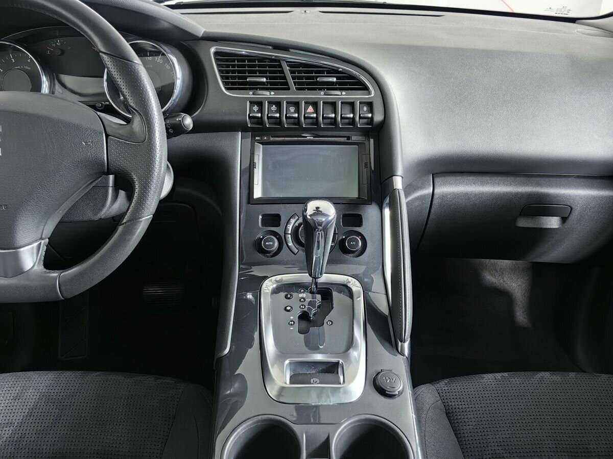 Peugeot 3008 2012 года с пробегом. Фото: #10