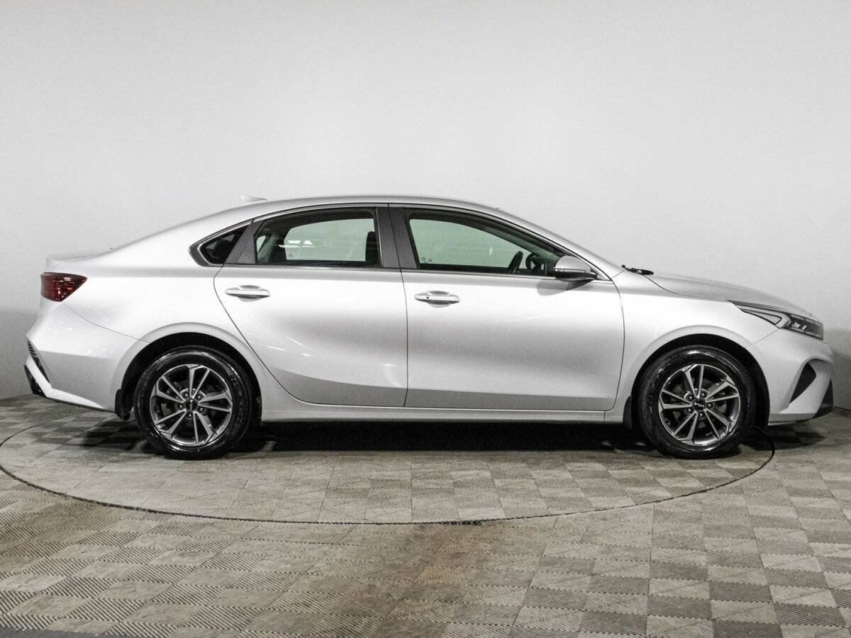 Kia Cerato 2021 года с пробегом. Фото: #3