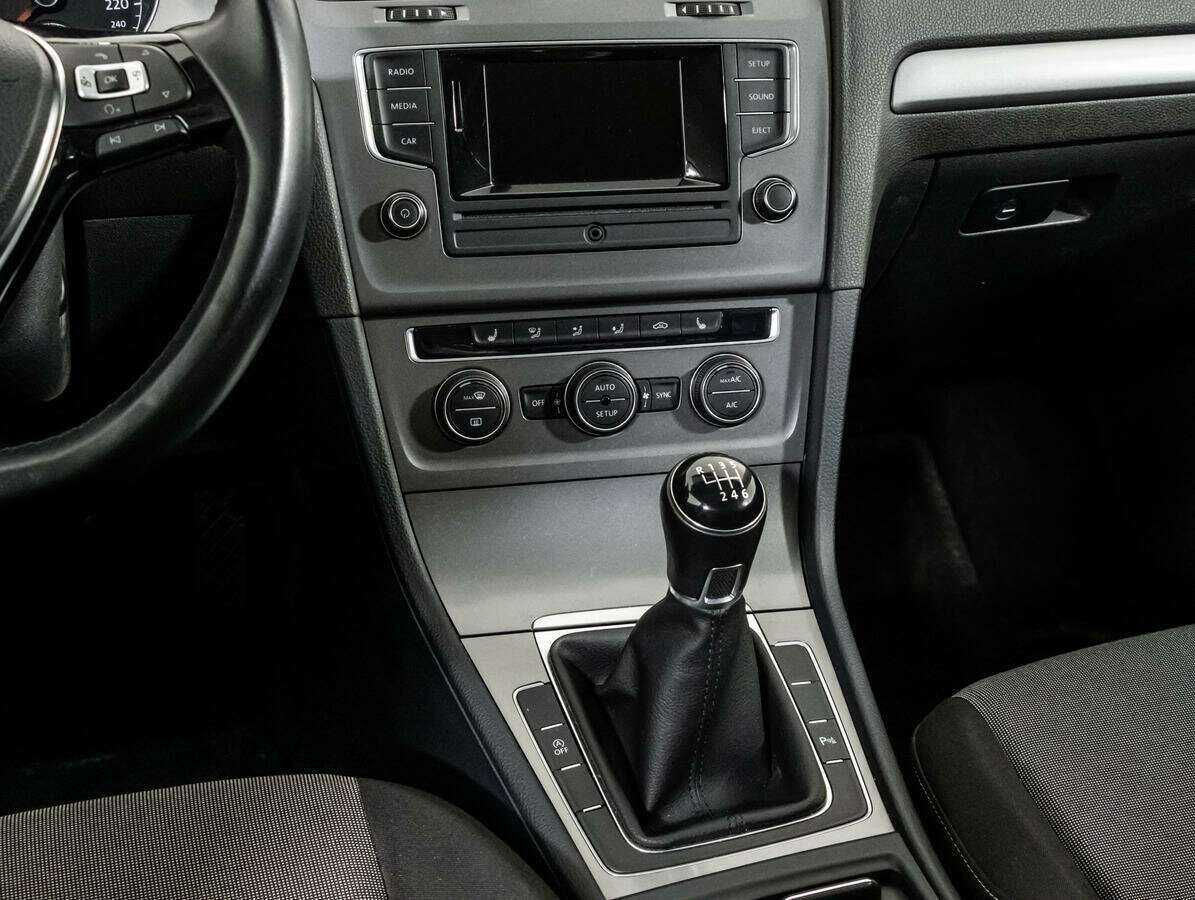 Volkswagen Golf 2014 года с пробегом. Фото: #9