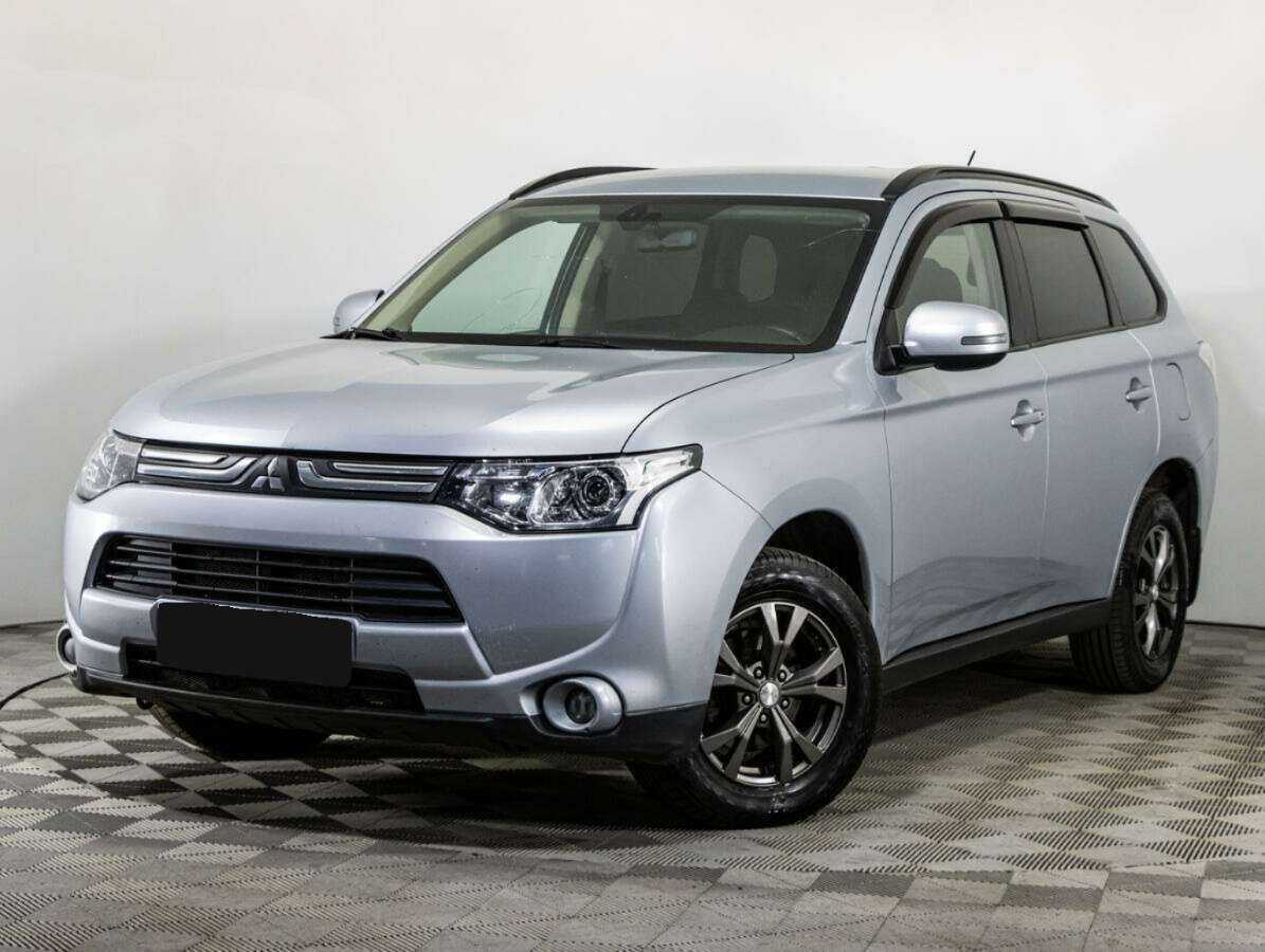 Mitsubishi Outlander 2012 года с пробегом. Фото: #0
