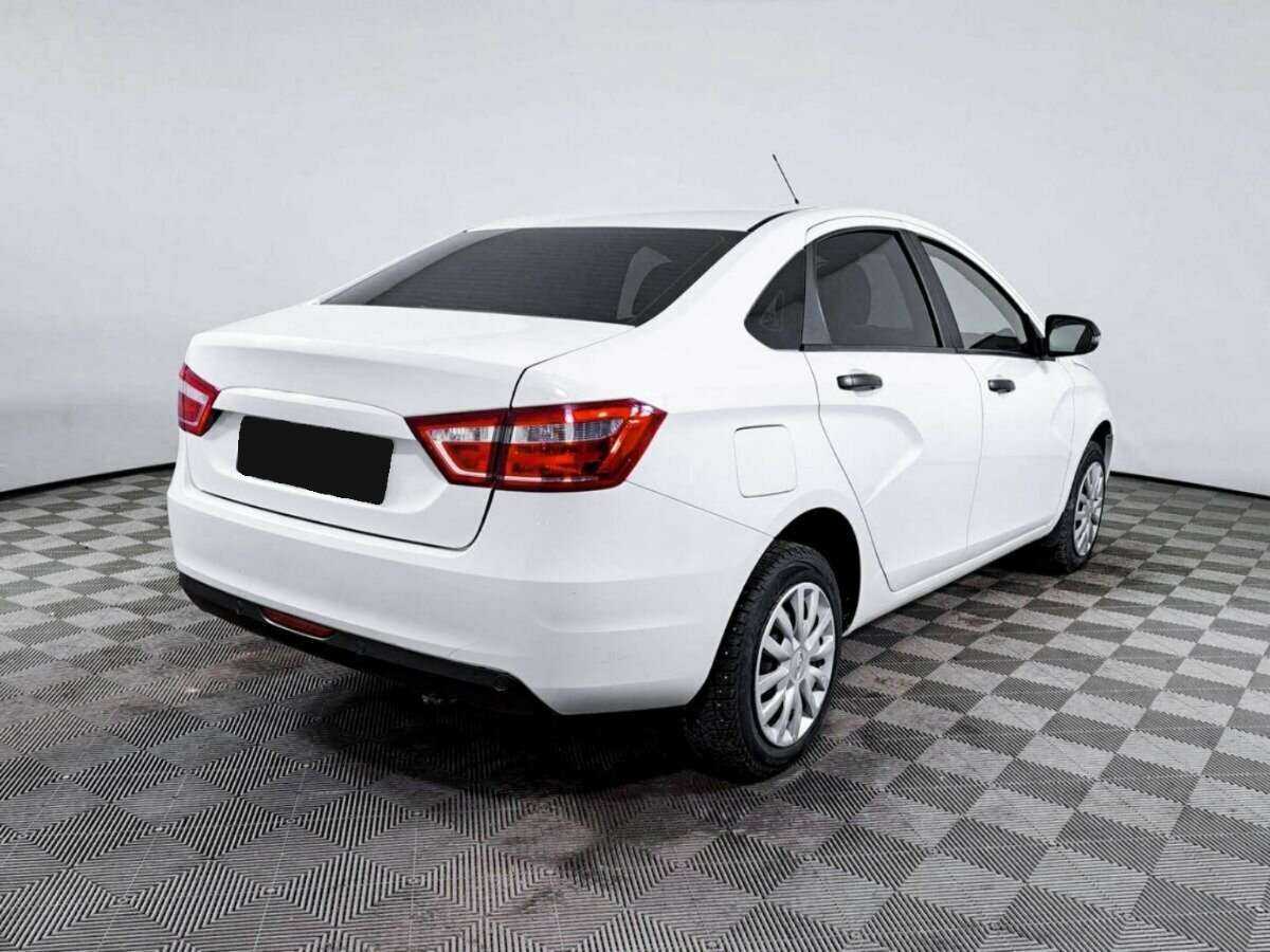 Lada (ВАЗ) Vesta 2021 года с пробегом. Фото: #3