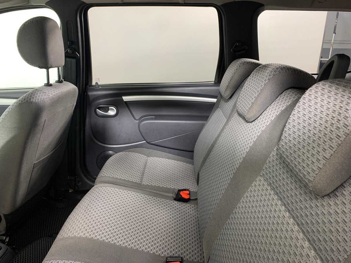 Lada (ВАЗ) Largus 2015 года с пробегом. Фото: #18