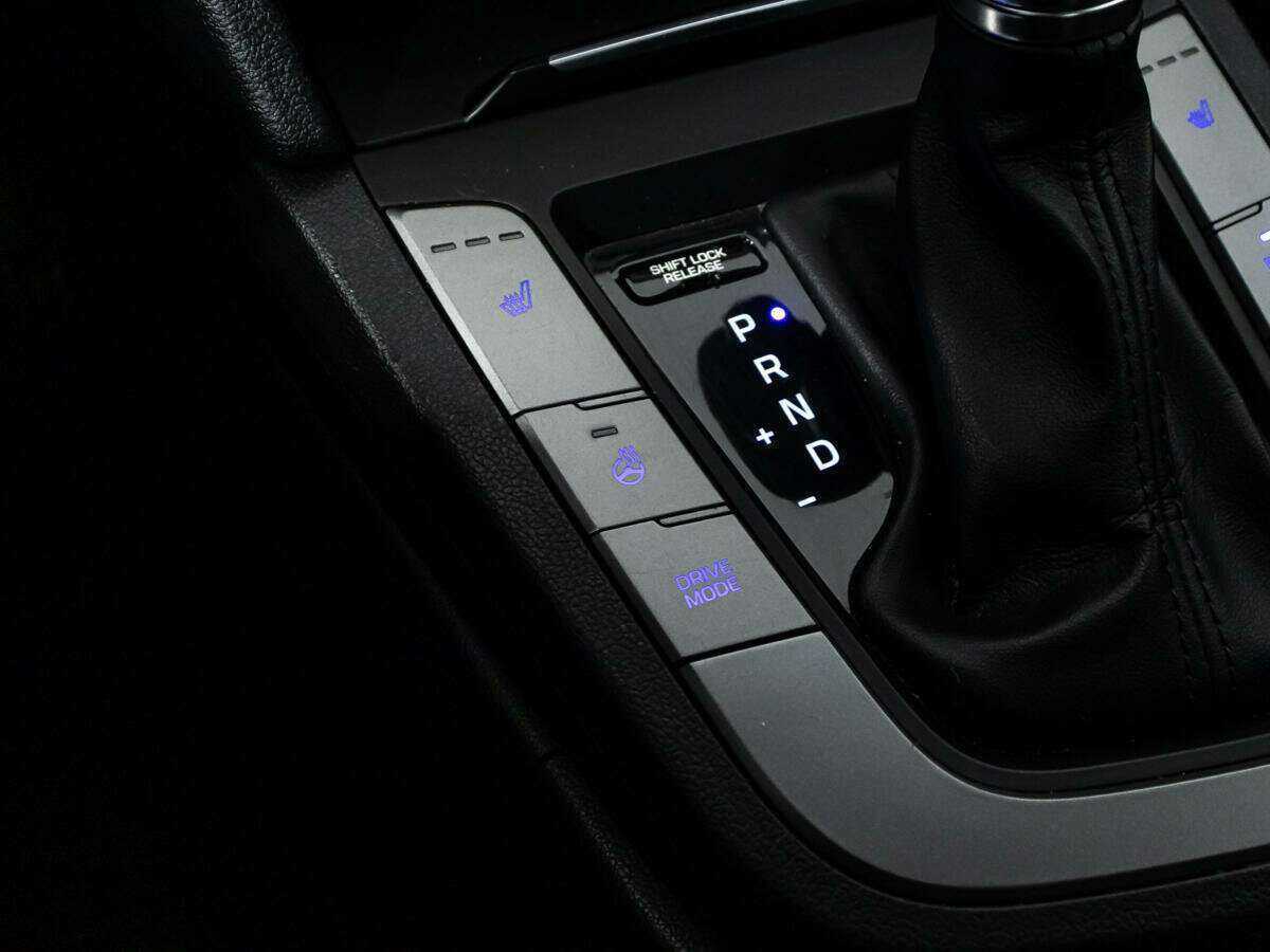 Hyundai Elantra 2017 года с пробегом. Фото: #16