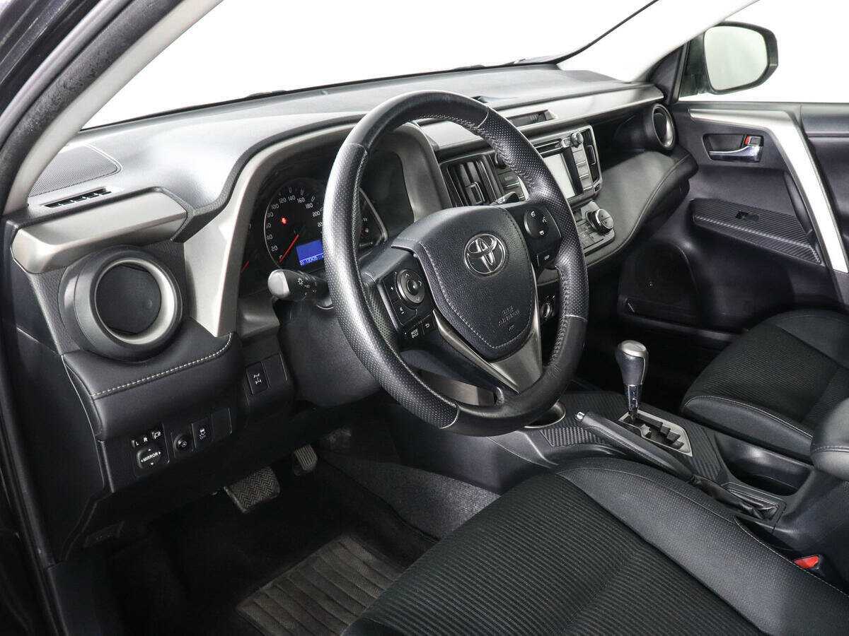 Toyota RAV4 2014 года с пробегом. Фото: #8
